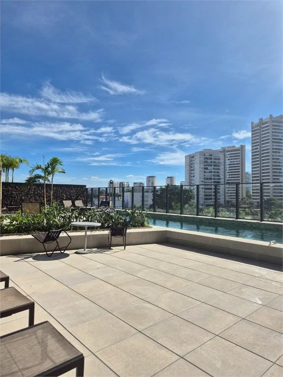 Apartamento à venda com 3 quartos, sendo 1 suíte, em Vila Anastácio, São Paulo, SP