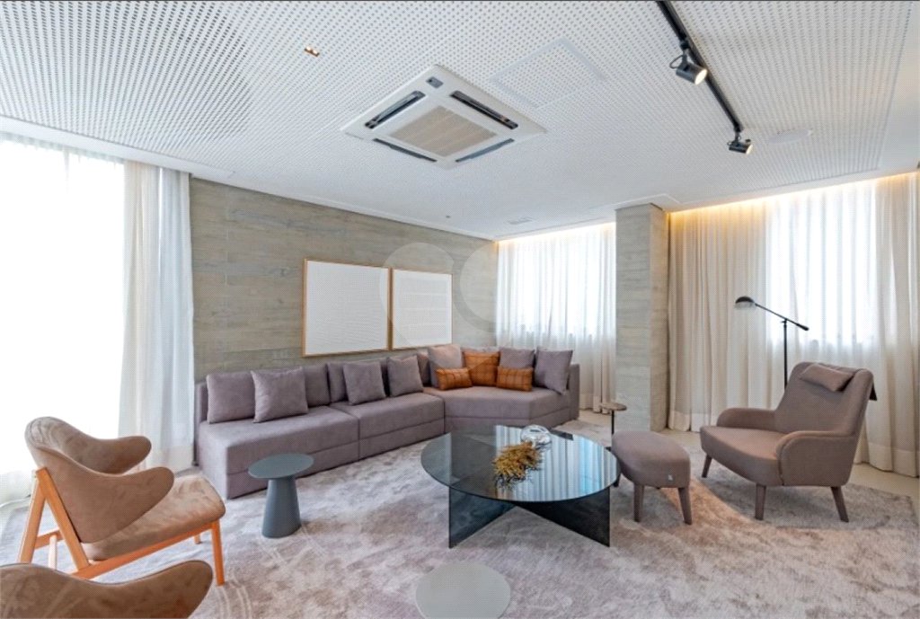 Apartamento à venda com 3 quartos, sendo 1 suíte, em Jardim Paulista, São Paulo, SP