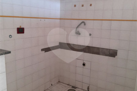 Sobrado à venda com 3 quartos, sendo 1 suíte, em Vila Mariana, São Paulo, SP