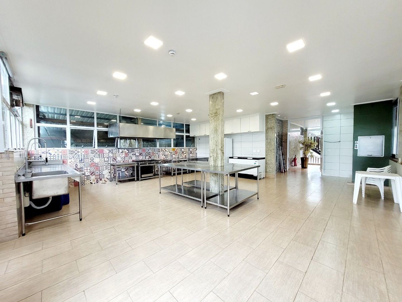 Terreno à venda, 1800 m² por R$ 4.700.000,00 - Ilha Porchat - São Vicente/SP