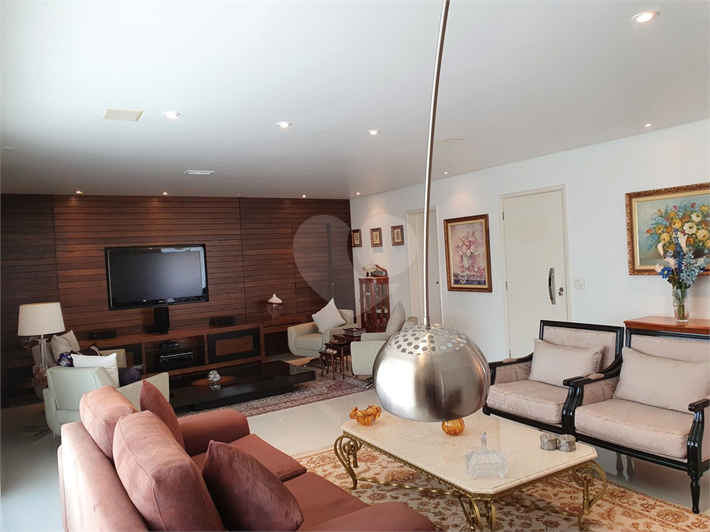 Apartamento à venda com 4 suítes em Jardim Marajoara, São Paulo, SP