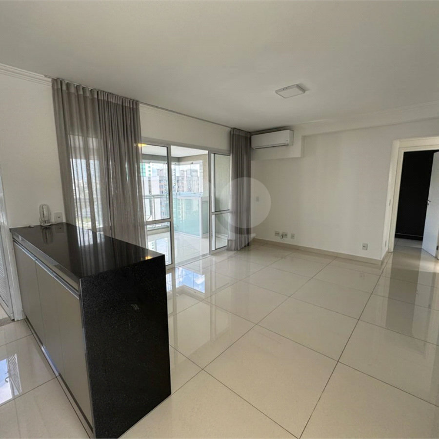 Apartamento à venda com 3 quartos, sendo 1 suíte, em Pinheiros, São Paulo, SP