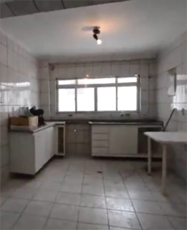 Sobrado à venda com 3 quartos em Vila Lageado, São Paulo, SP