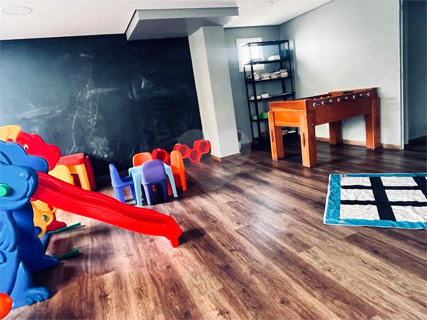 Apartamento à venda com 2 quartos em Parque Maria Domitila, São Paulo, SP