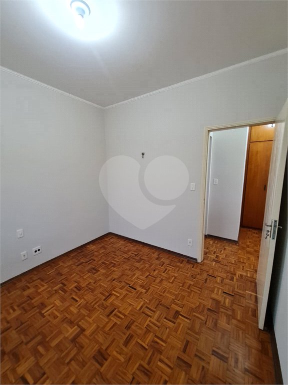 Apartamento à venda de 2 dormitórios no Edifício São José, Araraquara