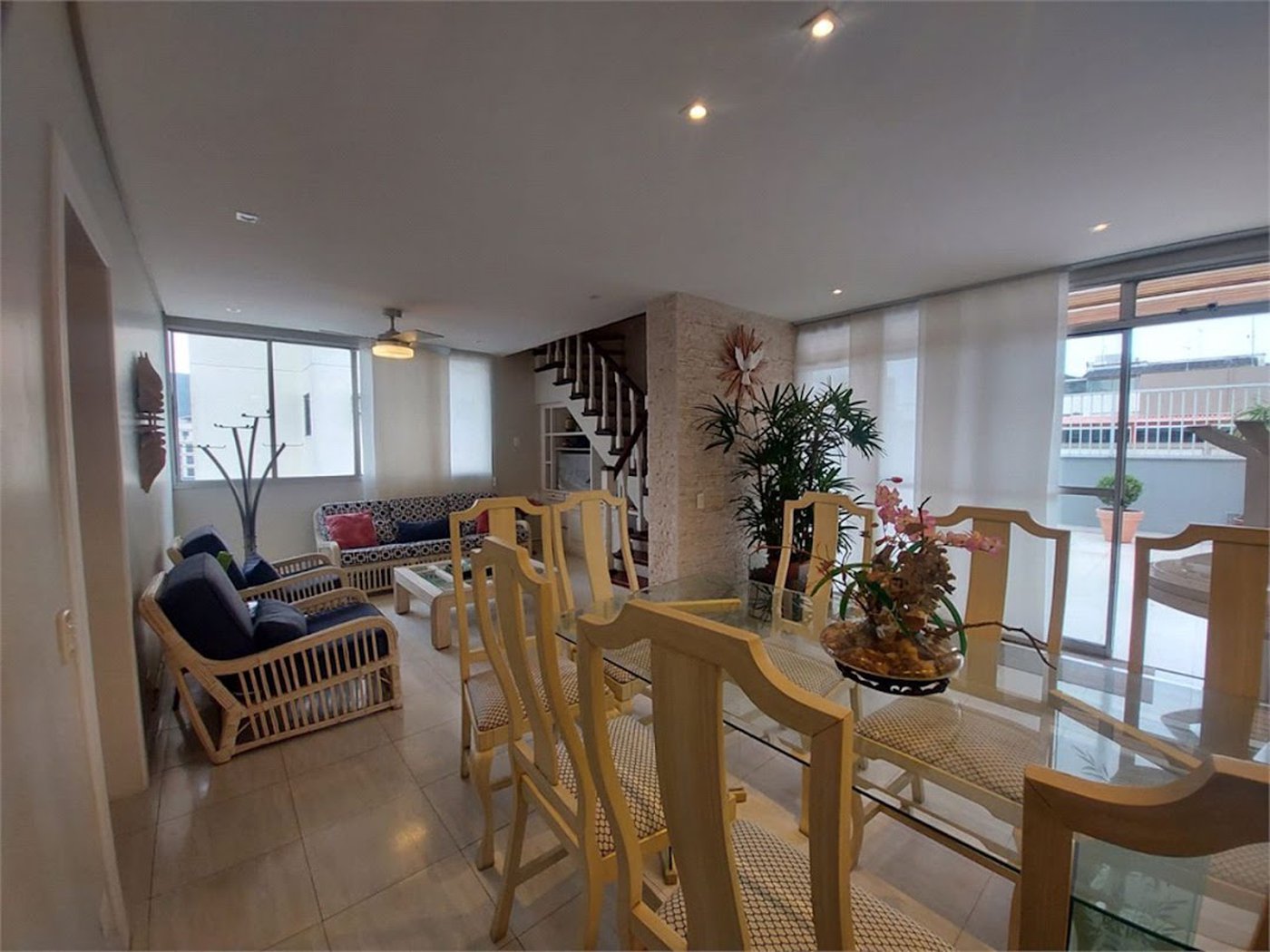 Apartamento Residencial à venda, Balneário Cidade Atlântica, Guarujá - AP1193.
