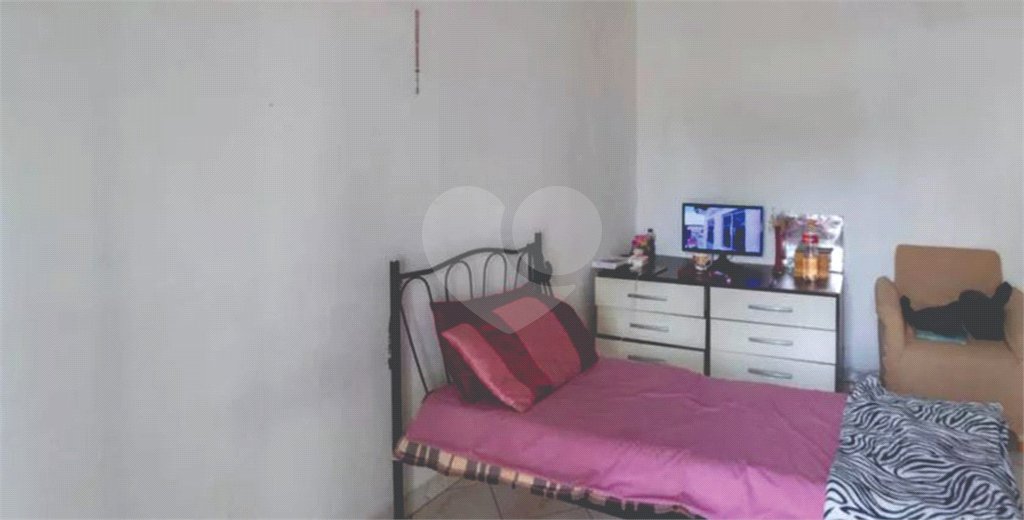 Sobrado à venda com 3 quartos, sendo 1 suíte,  em Santa Teresinha, São Paulo, SP