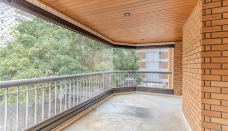 Apartamento à venda com 4 suítes em Moema, São Paulo, SP