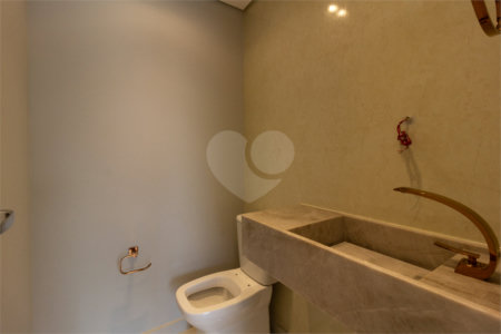Apartamento à venda com 3 quartos, sendo 2 suítes, em Brooklin, São Paulo, SP