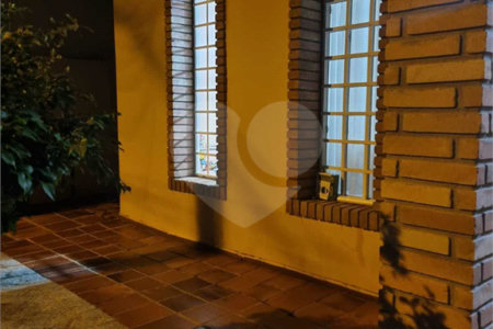 Casa à venda com 4 quartos, sendo 1 suíte, em Vila Leão, Sorocaba, SP