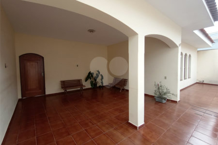 Casa à venda com 4 quartos, sendo 1 suíte,  no Centro, Itapetininga, SP
