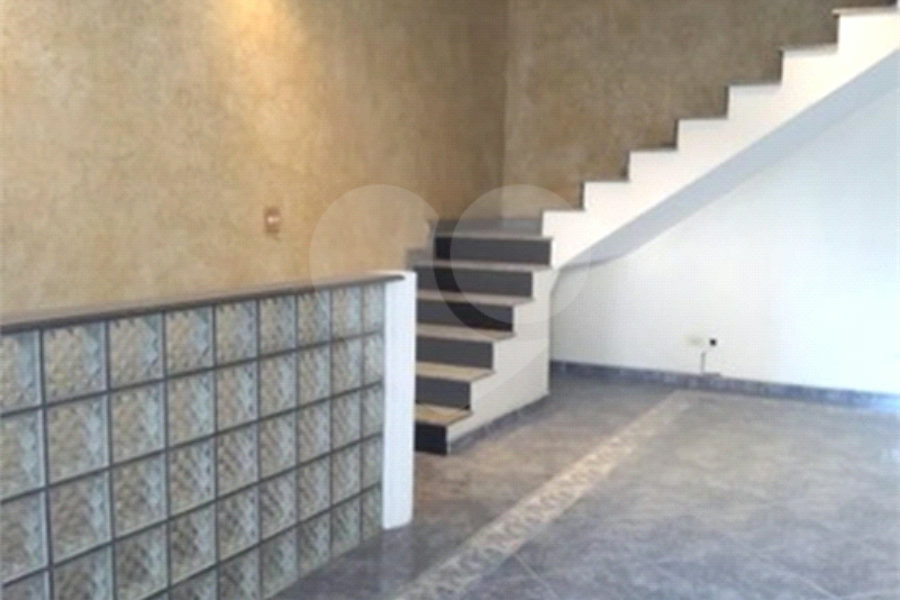 Sobrado à venda com 3 quartos, sendo 1 suíte, em Tremembé, São Paulo, SP