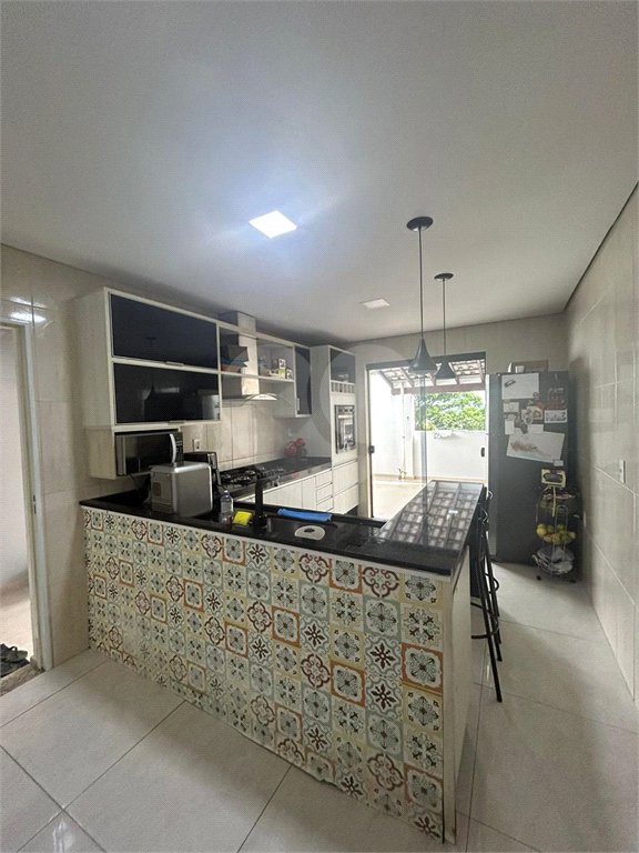Casa de Vila à venda com 4 quartos, sendo 1 suíte, em Jardim Gramados de Sorocaba, Sorocaba, SP