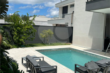 Casa à venda com 4 suítes no condomínio Veneza, Mogi das Cruzes - SP
