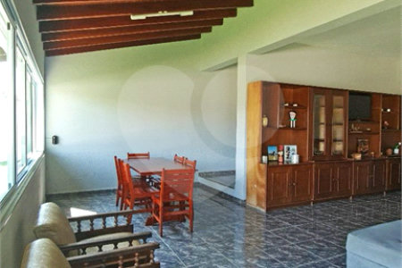 Chácara à venda com 7 quartos, sendo 3 suítes, em Recanto dos Bandeirantes, Porto Feliz, SP