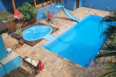 Casa à venda ou para alugar com 4 suítes em Vila Machado, Mairiporã, SP