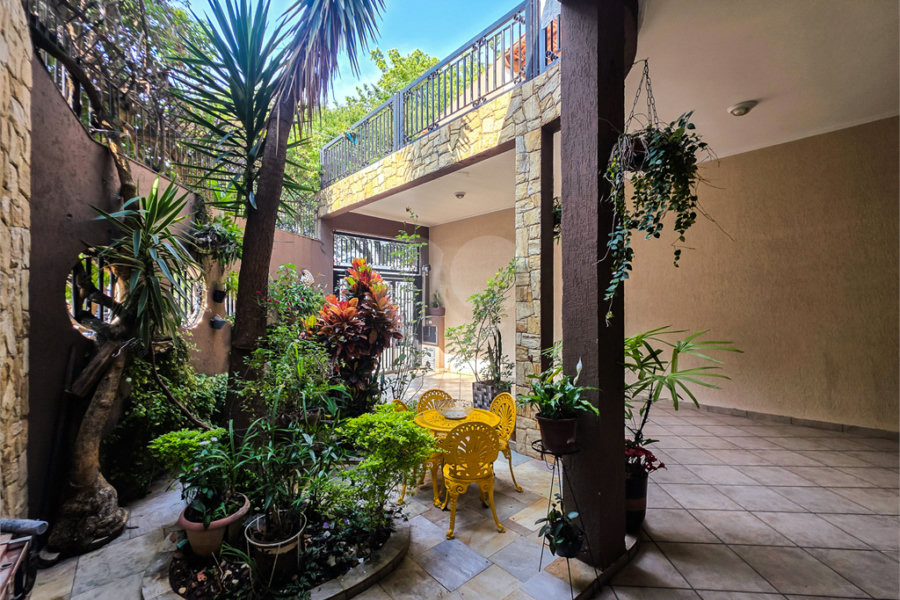 Casa à venda com 4 quartos, sendo 1 suíte, em Sapopemba, São Paulo, SP