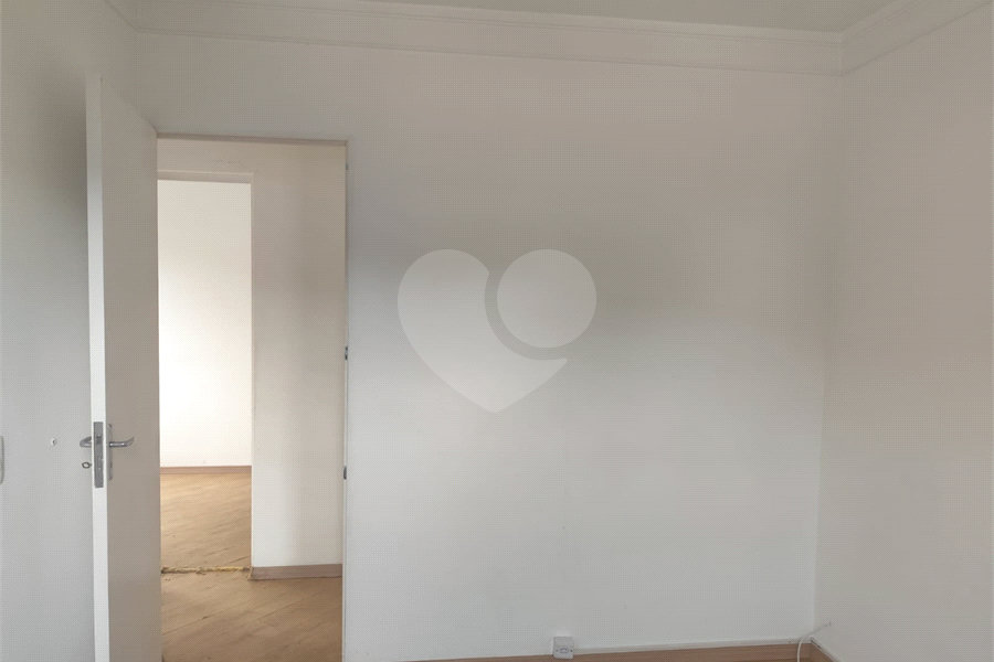 Apartamento à venda com 2 quartos em Horto, São Paulo, SP