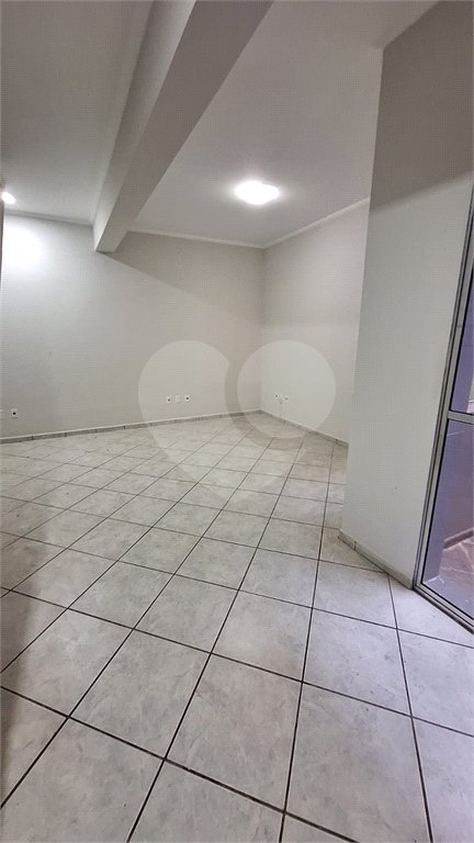 Sobrado à venda com 2 suítes em Jardim Itamaracá, Indaiatuba, SP