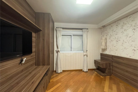 Apartamento à venda com 3 suítes em Santa Teresinha, São Paulo, SP