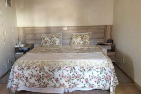 Apartamento à venda com 3 quartos, sendo 1 suíte,  em Vila Progredior, São Paulo, SP
