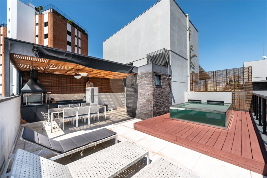 Cobertura Duplex - Morumbi - 1 Dormitório / Suíte - Piscina - 3 Vagas - Venda / Compra