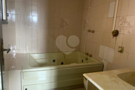 Casa à venda com 3 quartos, sendo 2 suítes, em Jardim do Papai, Guarulhos, SP