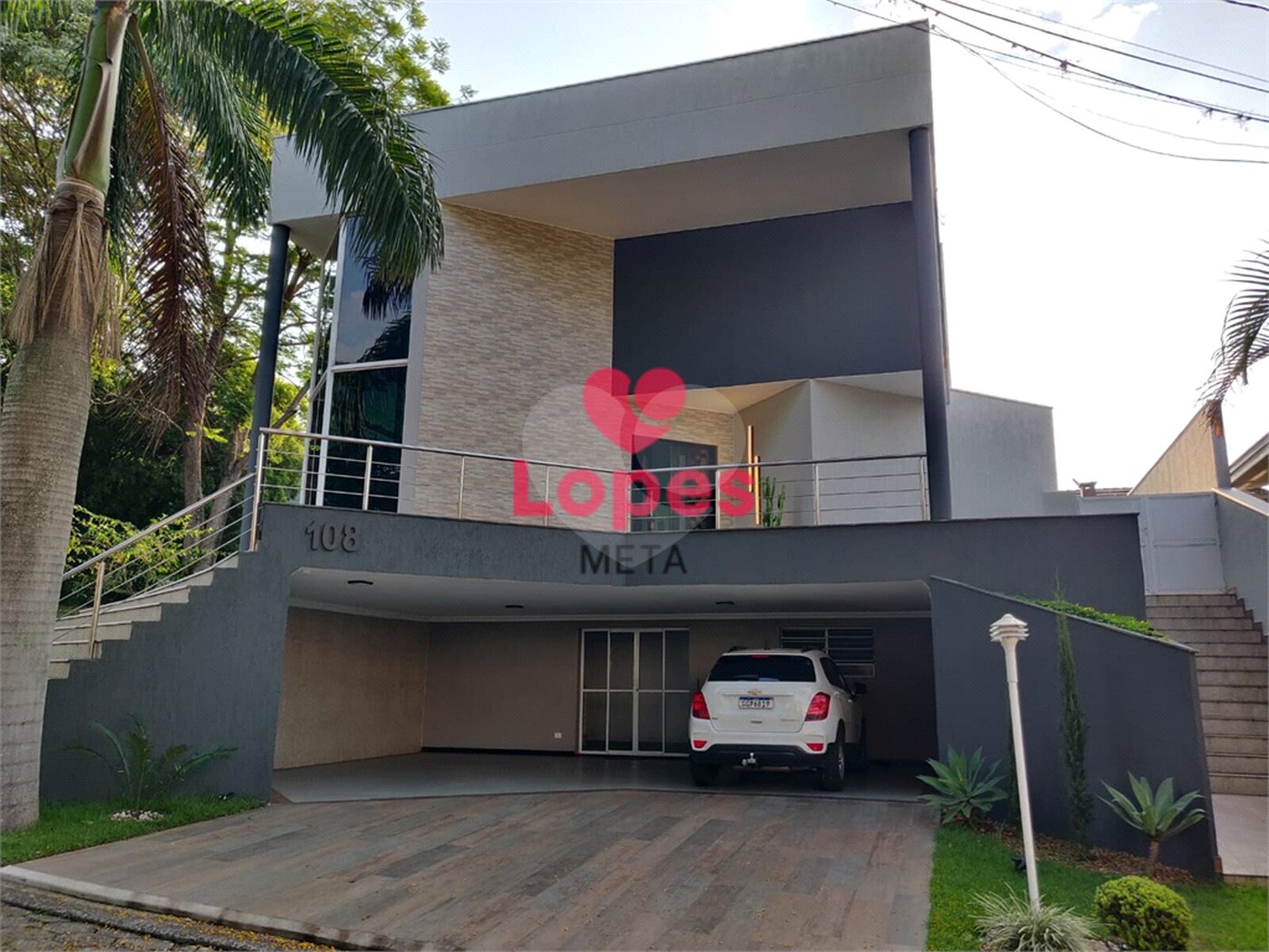 Casa à venda com 3 suítes no condomínio Jaridim Coleginho, Jacareí - SP