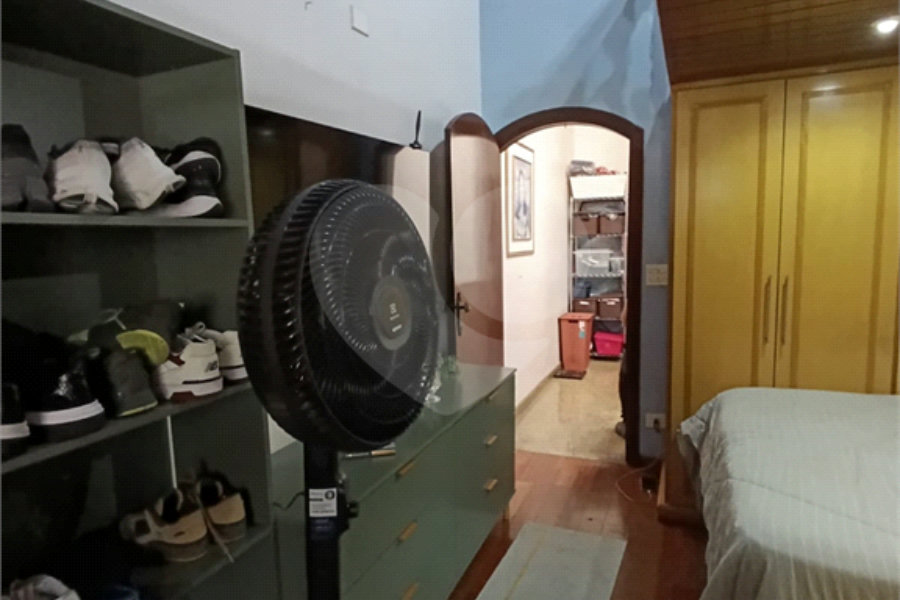Sobrado à venda com 4 quartos, sendo 1 suíte, em Jaçanã, São Paulo, SP