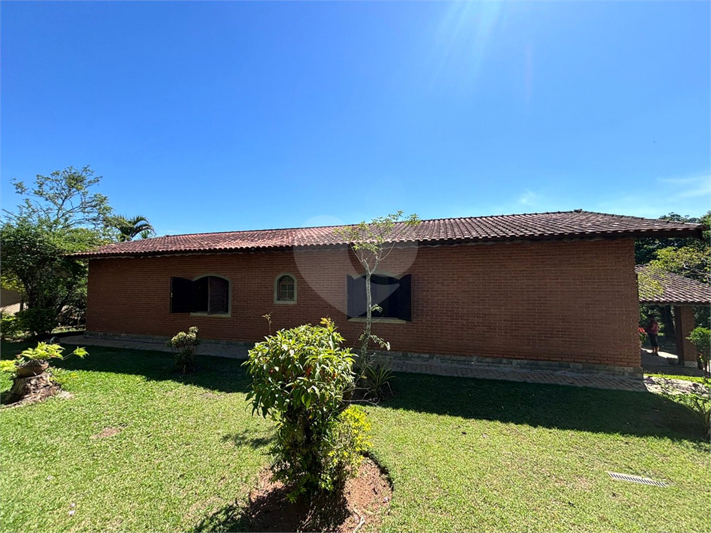 Casa Térrea à venda com 4 quartos, sendo 2 suítes, em Alpes D'Ouro, Bom Jesus dos Perdões, SP