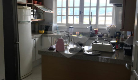 Sobrado à venda com 4 quartos, sendo 1 suíte,  em Jardim Virginia Bianca, São Paulo, SP