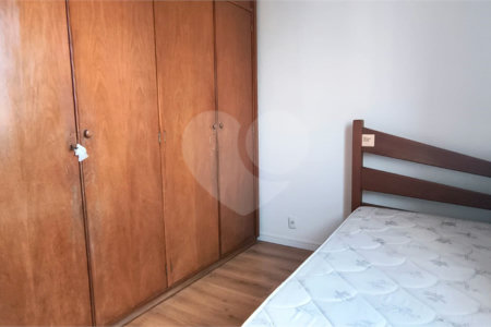 Apartamento à venda com 2 quartos em Jardim Ivana, São Paulo, SP