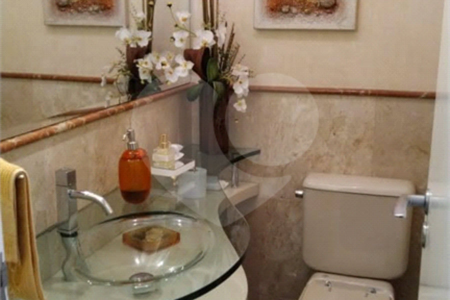 Apartamento à venda com 3 suítes em Santana, São Paulo, SP