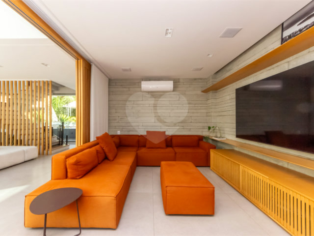 Casa à venda com 3 suítes no condomínio Lazuli, São Paulo - SP