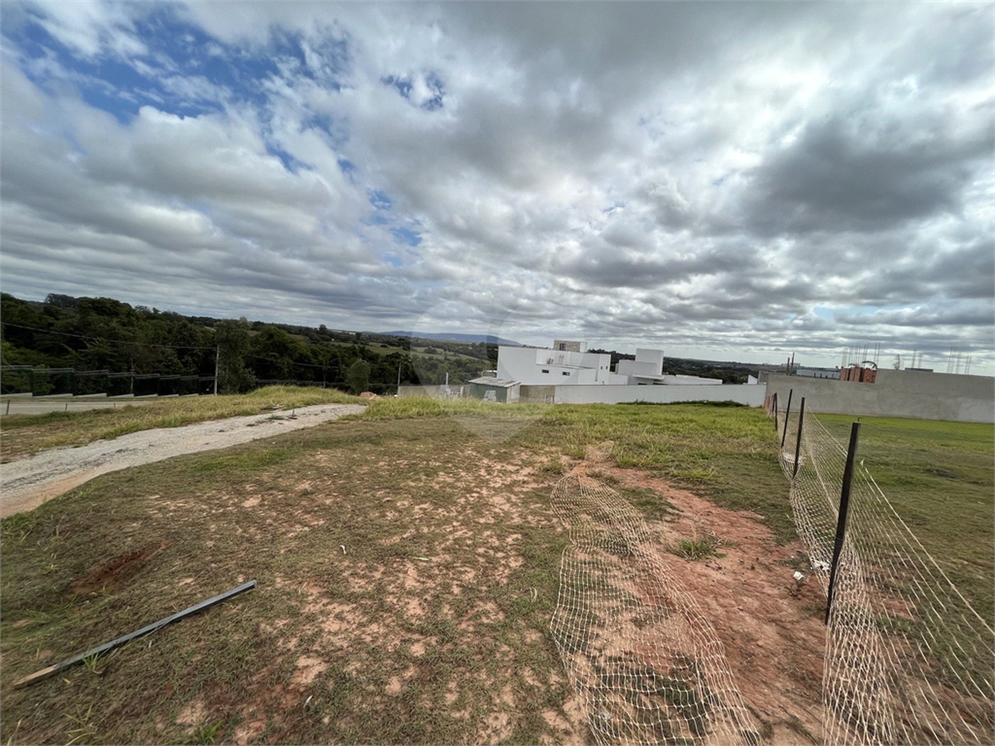 Terreno à venda no condomínio Fazenda Jequitibá, Sorocaba - SP