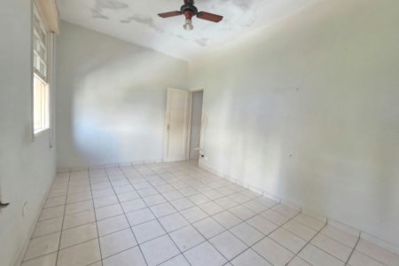 Sobrado com 3 dormitórios à venda, 129 m² por R$ 638.000,00 - Encruzilhada - Santos/SP