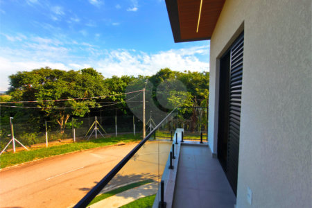 Casa à venda com 3 suítes no condomínio Terras de São Francisco, Sorocaba - SP