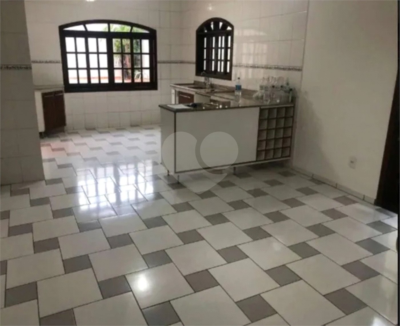 Casa à venda com 4 quartos, sendo 2 suítes,  em Jardim Pagliato, Sorocaba, SP