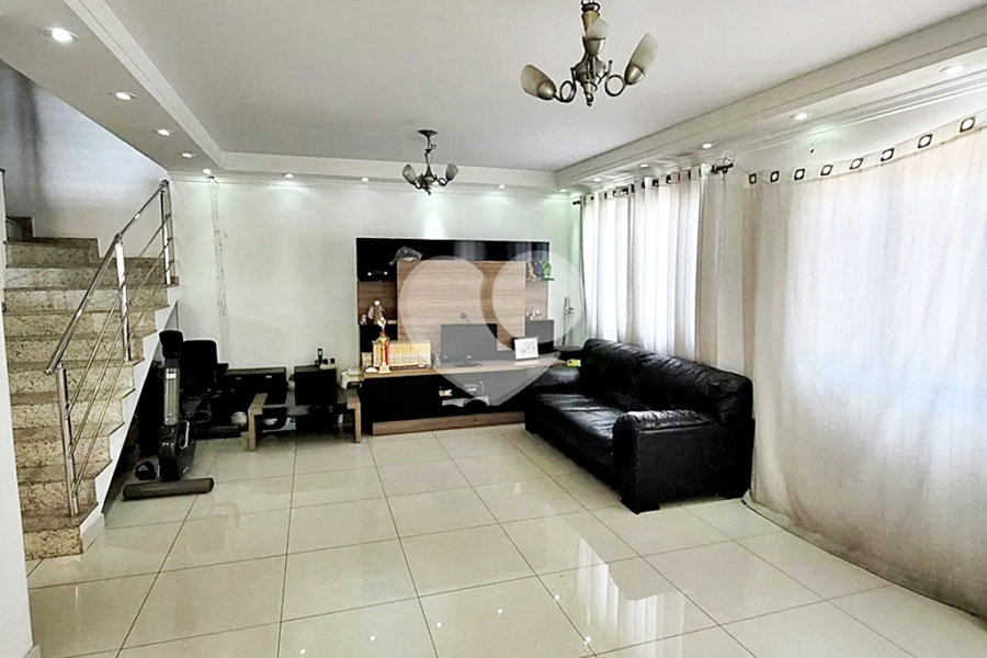 Casa à venda com 4 quartos, sendo 1 suíte, em Casa Verde, São Paulo, SP