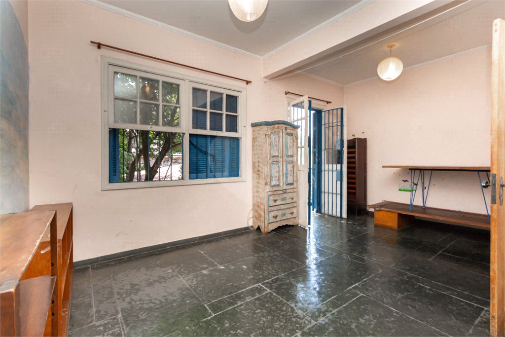 Sobrado à venda com 2 quartos em Campo Belo, São Paulo, SP