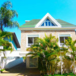 Casa à venda com 4 quartos, sendo 2 suítes, no condomínio Bristol Village, São Paulo - SP