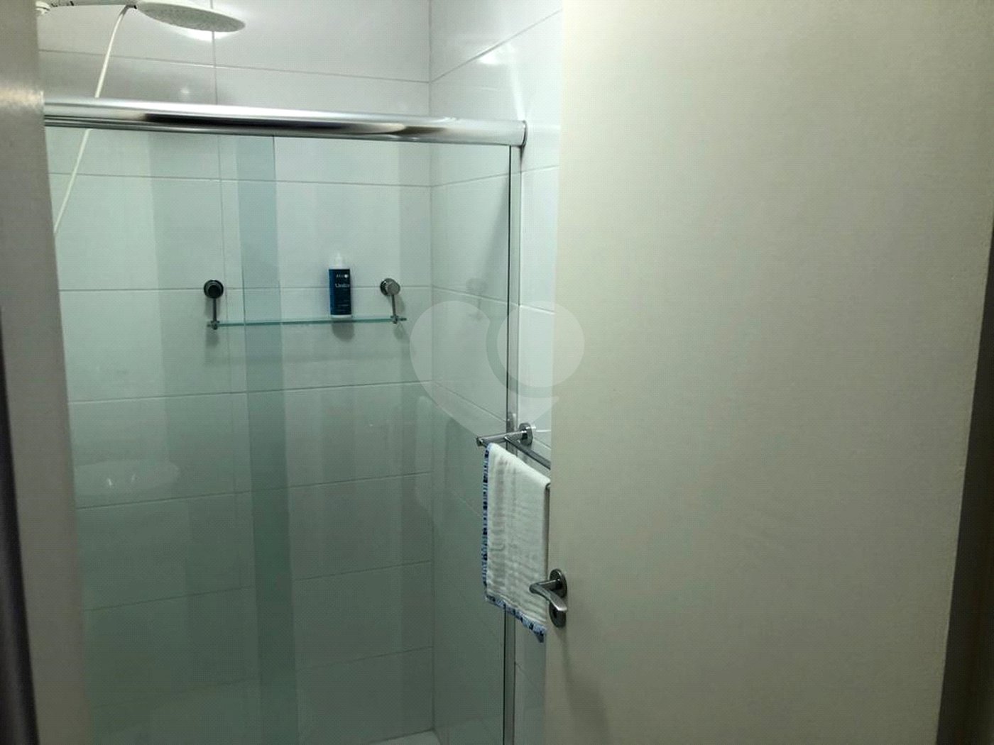 Casa à venda com 3 quartos, sendo 1 suíte, no condomínio Dolce Villa Anália Franco, São Paulo - SP