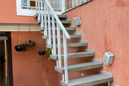 Sobrado à venda com 4 quartos, sendo 1 suíte,  em Jardim do Colégio (zona Norte), São Paulo, SP