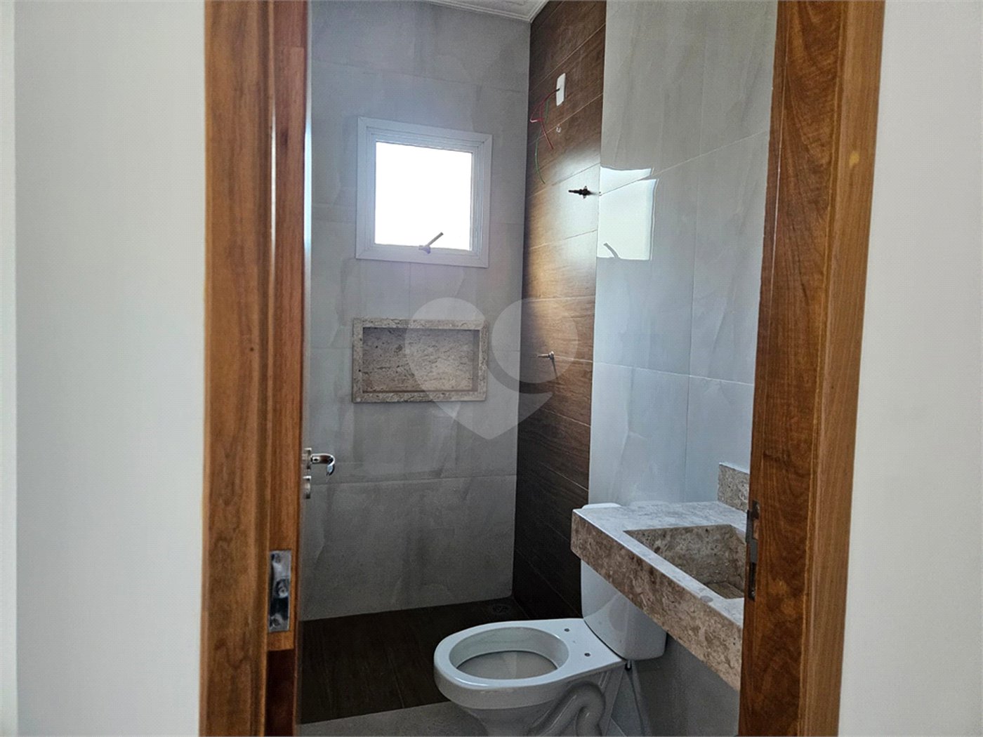 Sobrado à venda com 3 quartos, sendo 1 suíte, em Vila Romero, São Paulo, SP