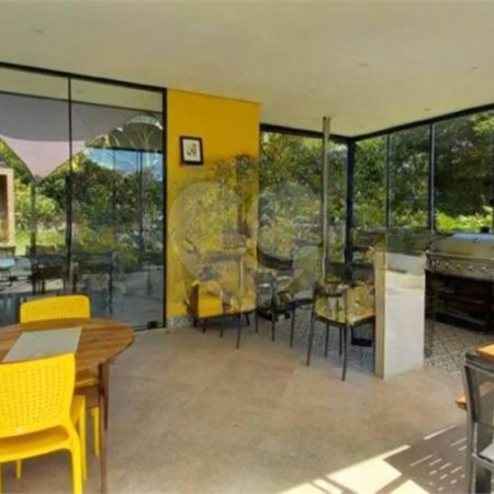 Casa à venda com 3 suítes no condomínio Vale da Santa Fé, Vinhedo - SP