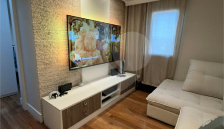 Apartamento à venda com 2 suítes em Jardim Londrina, São Paulo, SP