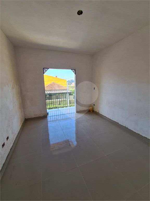Sobrado à venda com 3 quartos, sendo 1 suíte, em Vila Gomes, São Paulo, SP