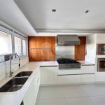 Apartamento à venda com 3 suítes em Moema, São Paulo, SP