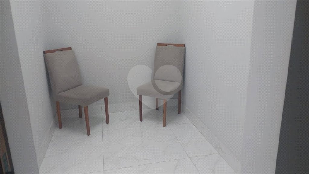 Casa à venda com 2 quartos, sendo 1 suíte, no condomínio Horto Florestal Villagio, Sorocaba - SP