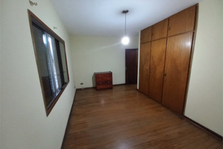 Casa à venda com 4 quartos, sendo 2 suítes, em Parque Esmeralda, São Paulo, SP